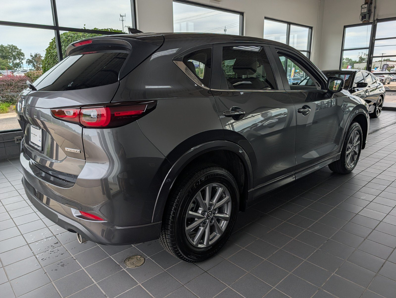 Certified 2025 MAZDA CX-5 AWD 2.5 S w/ Preferred Package image 2