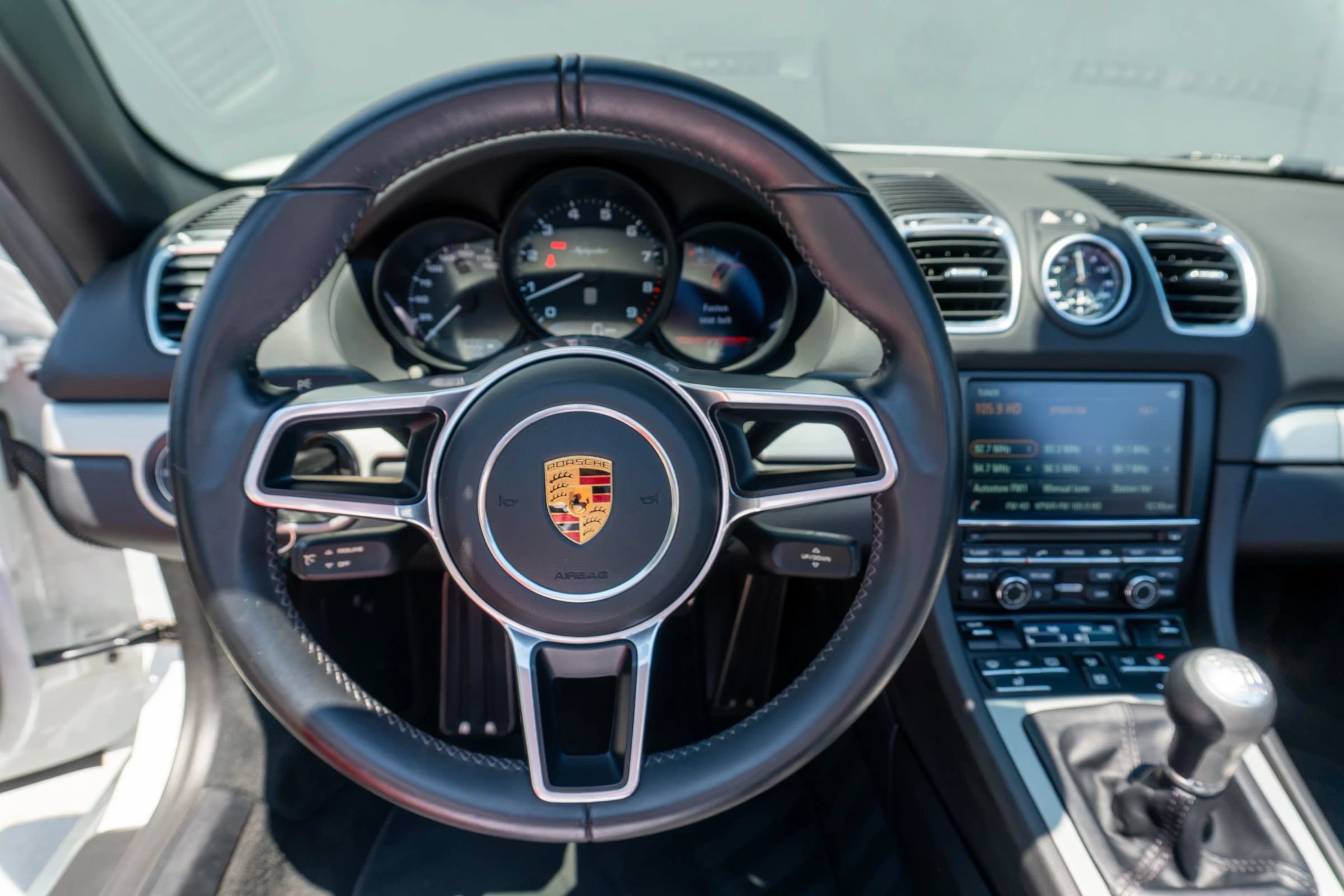 Used 2016 Porsche Boxster Spyder RWD image 64