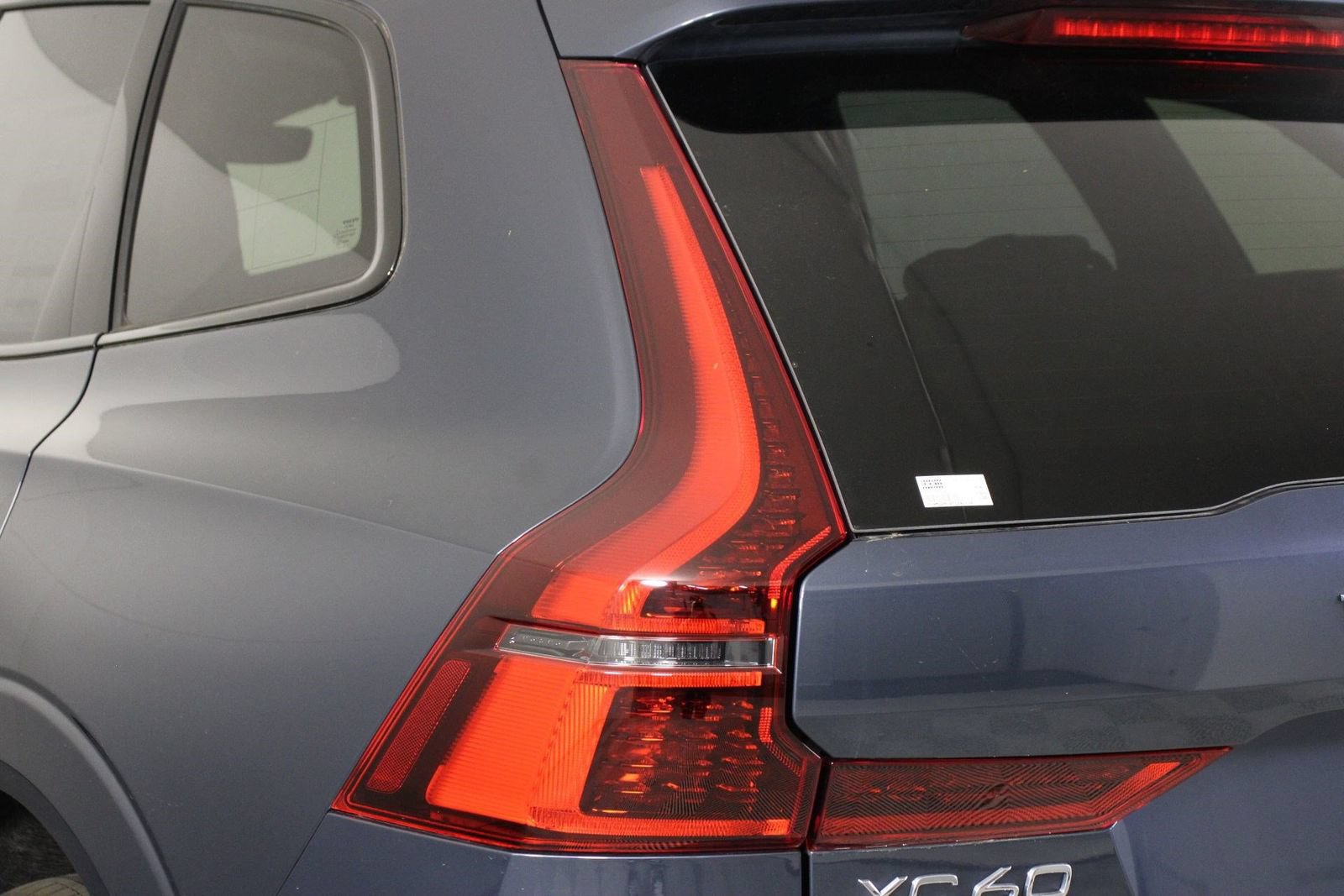 New 2026 Volvo XC60 B5 Plus w/ Climate Package AWD/4WD image 15
