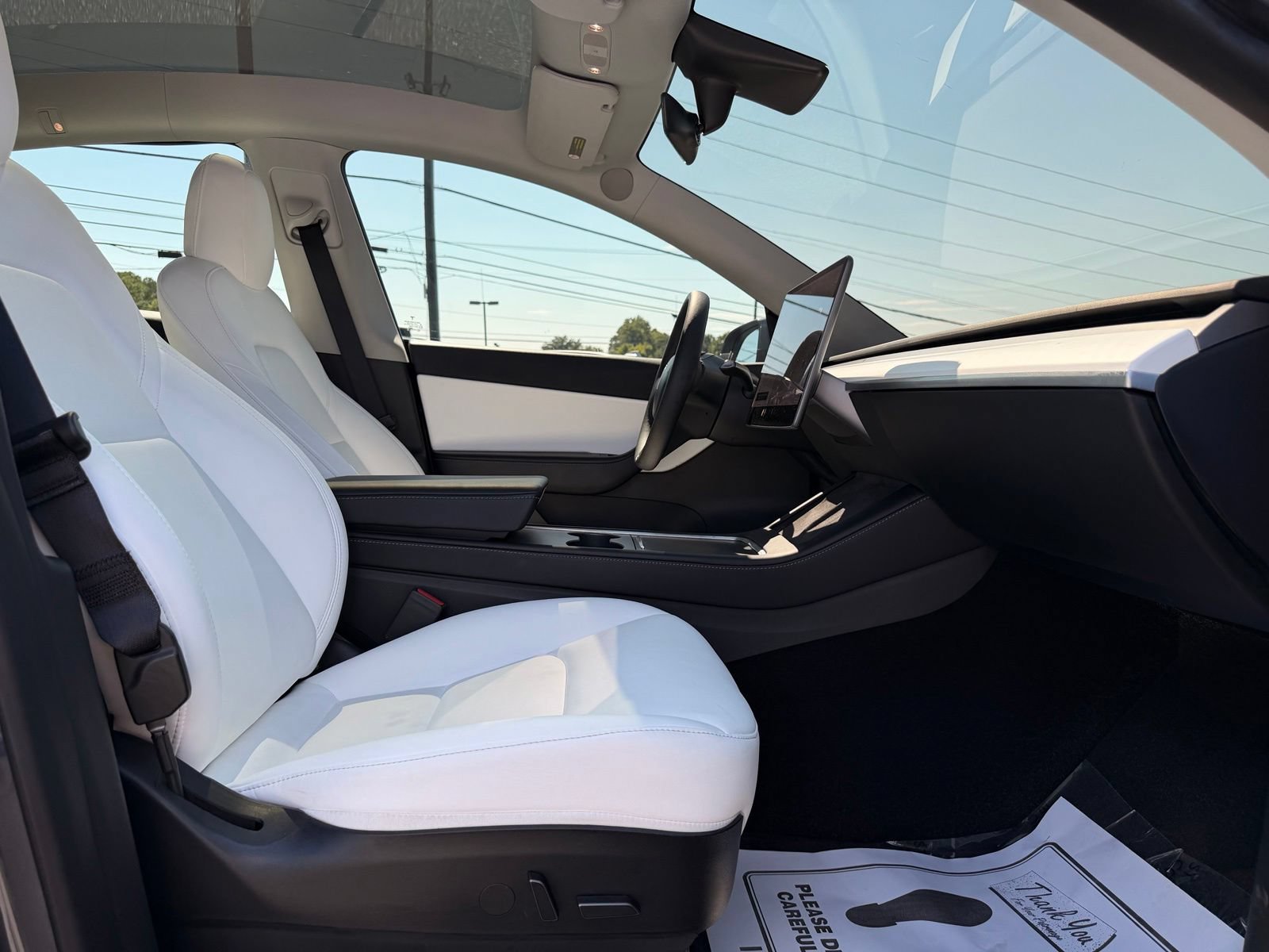 Used 2021 Tesla Model Y Long Range AWD/4WD image 31