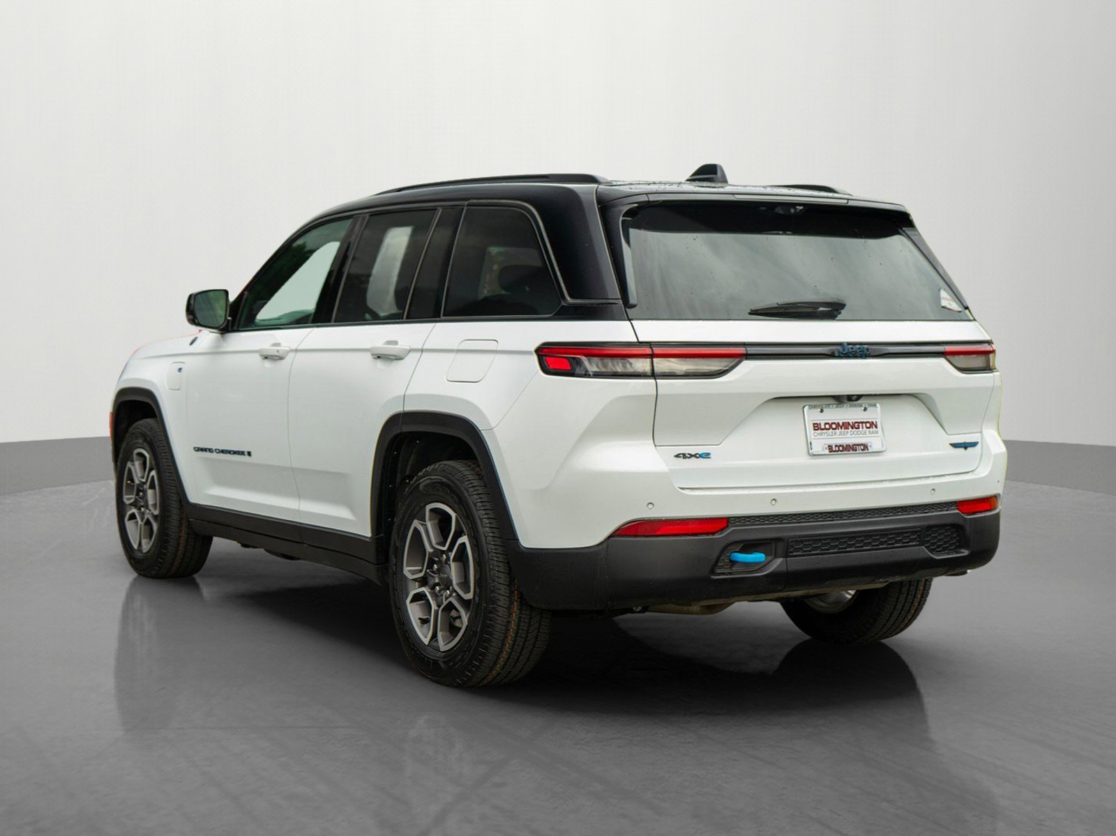 Used 2022 Jeep Grand Cherokee Trailhawk w/ Luxury Tech Group III AWD/4WD image 5
