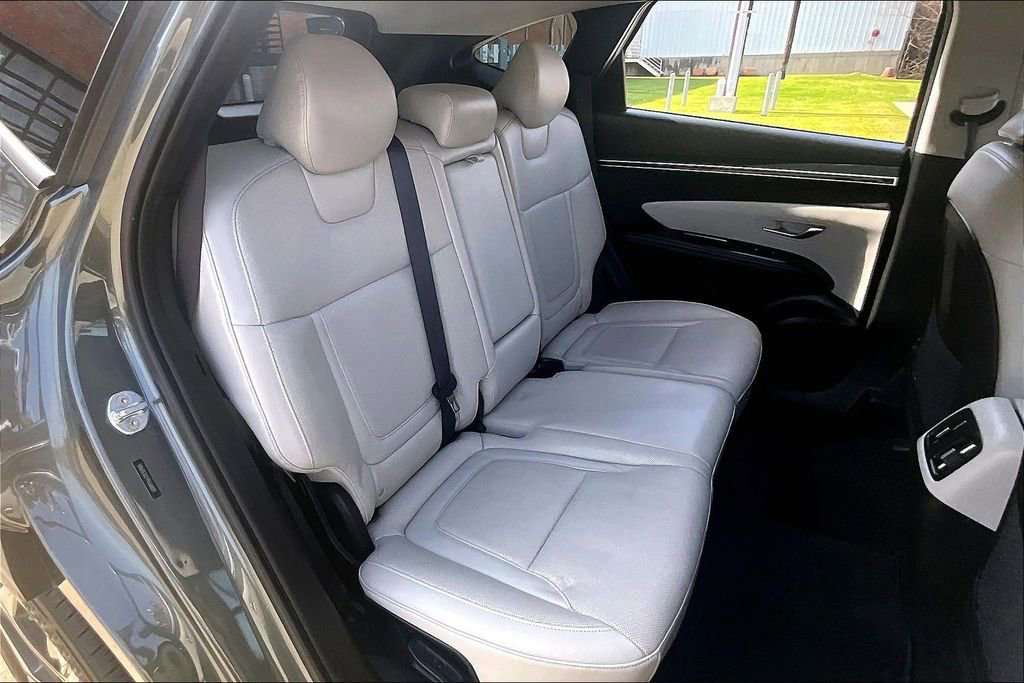 Used 2023 Hyundai Tucson Limited image 35