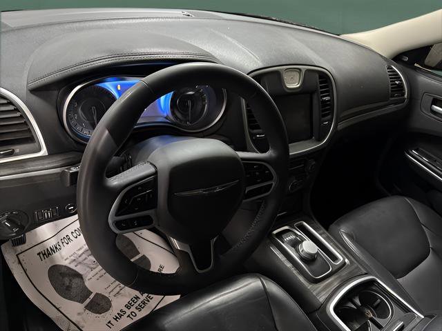 Used 2022 Chrysler 300 Touring L w/ Popular Equipment Group image 18