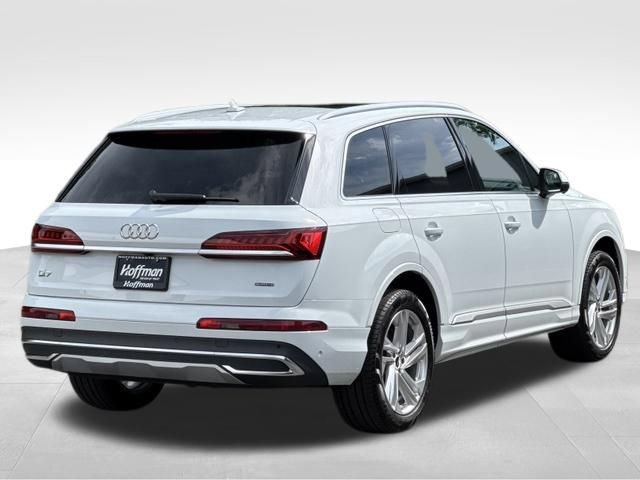 Used 2023 Audi Q7 3.0T Premium Plus w/ Premium Plus Package AWD/4WD image 8