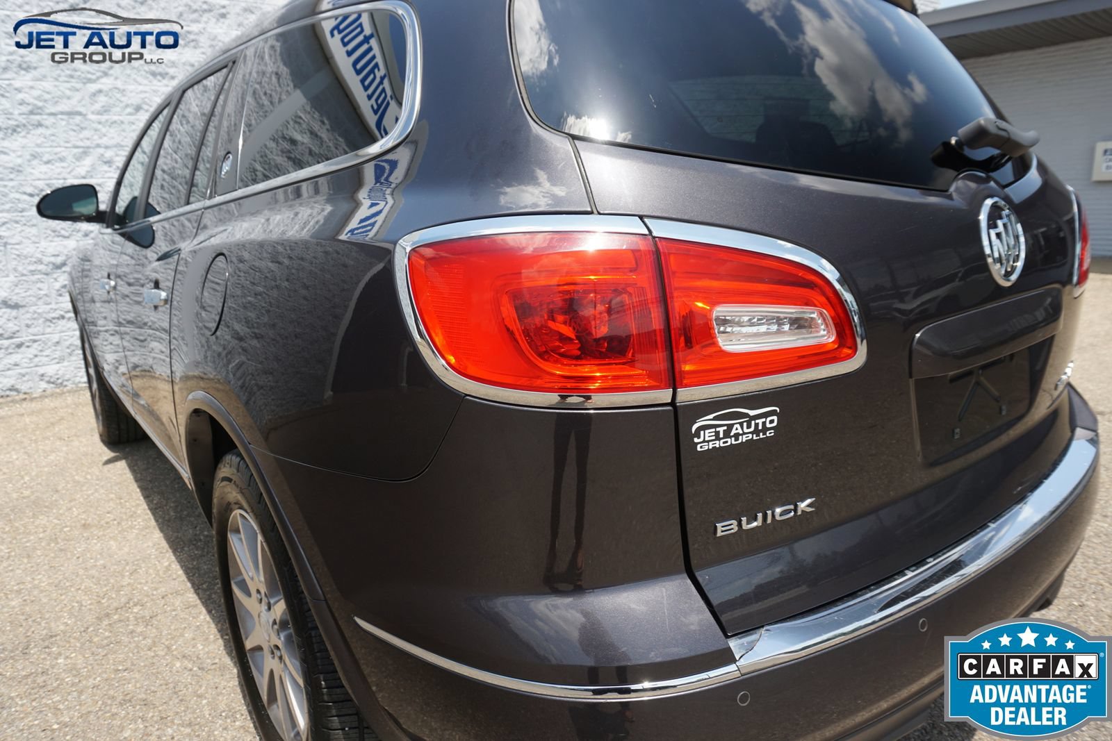 Used 2015 Buick Enclave Leather AWD/4WD image 9