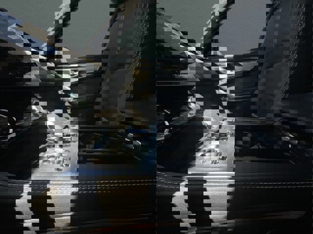 Certified 2025 Jaguar F-PACE R-Dynamic S image 26