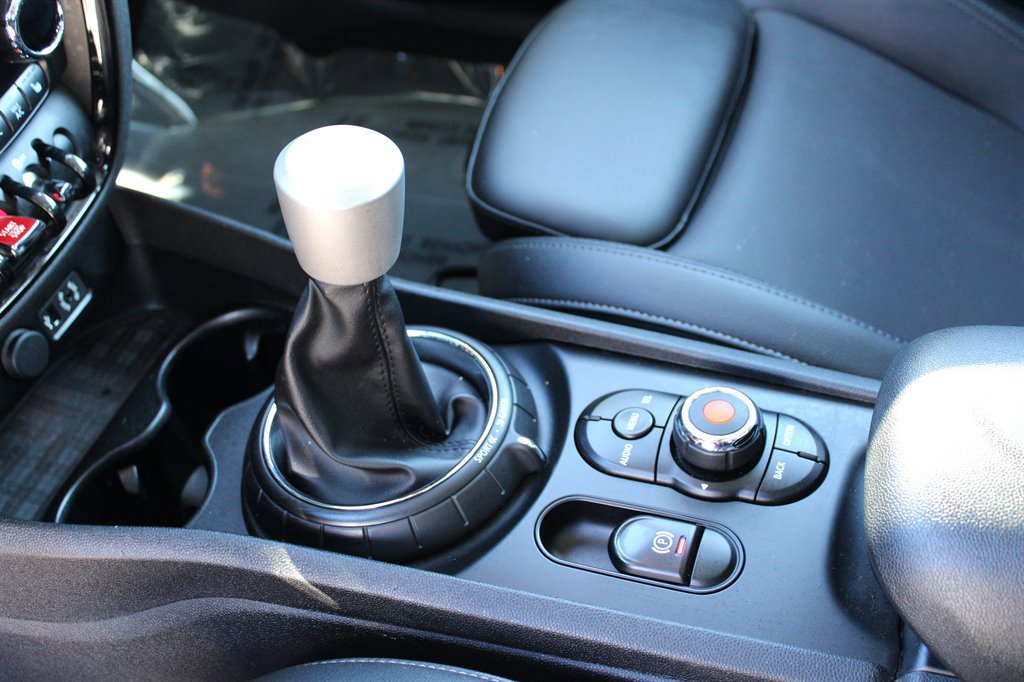 Used 2016 MINI Cooper Clubman S image 26