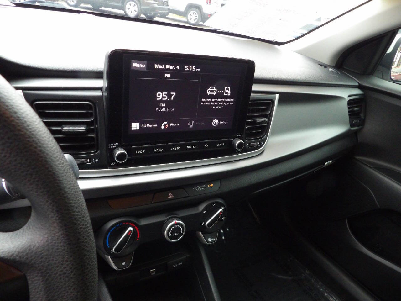 Used 2021 Kia Rio LX image 7