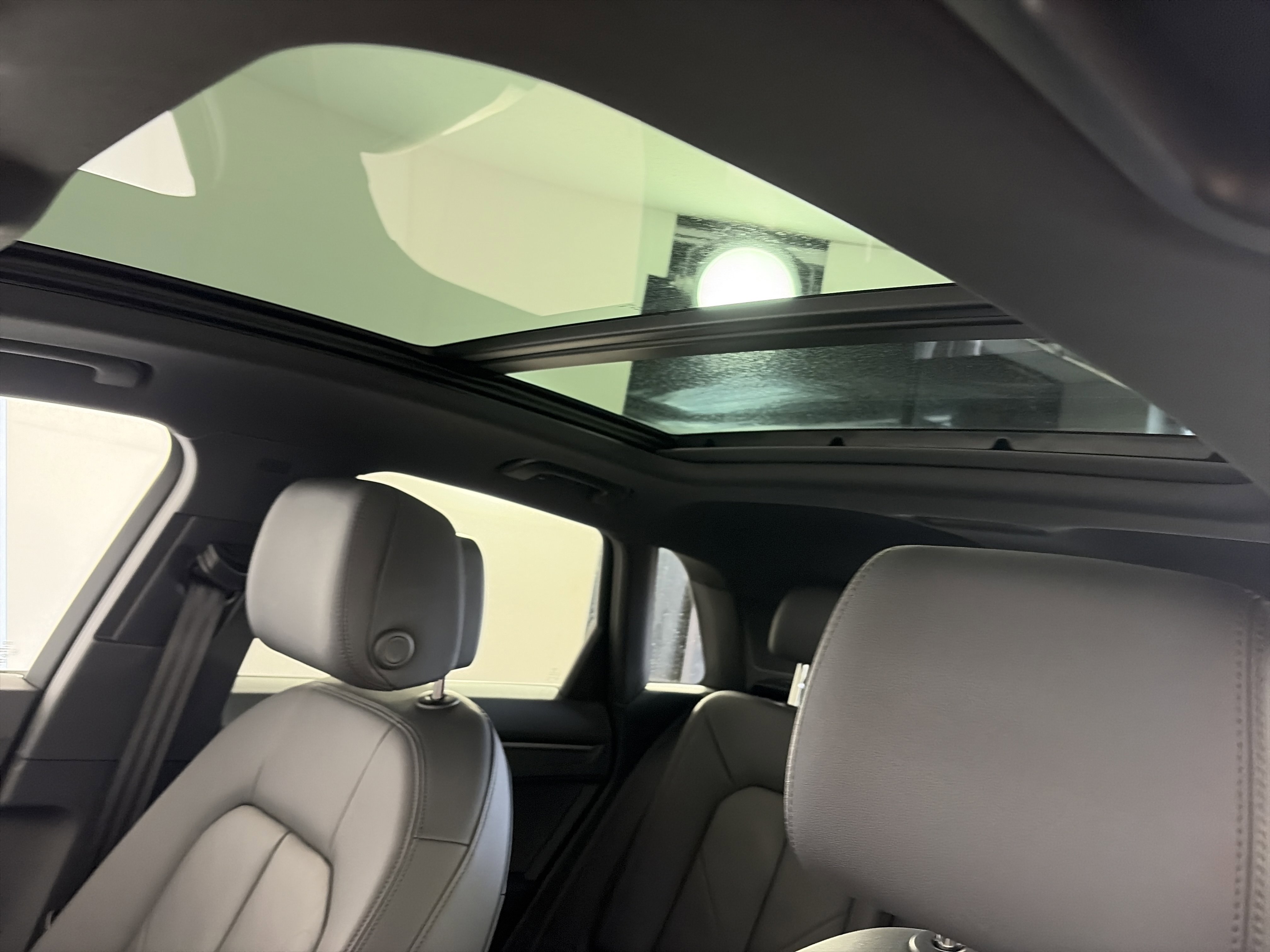 Used 2025 Audi Q3 2.0T Premium image 19