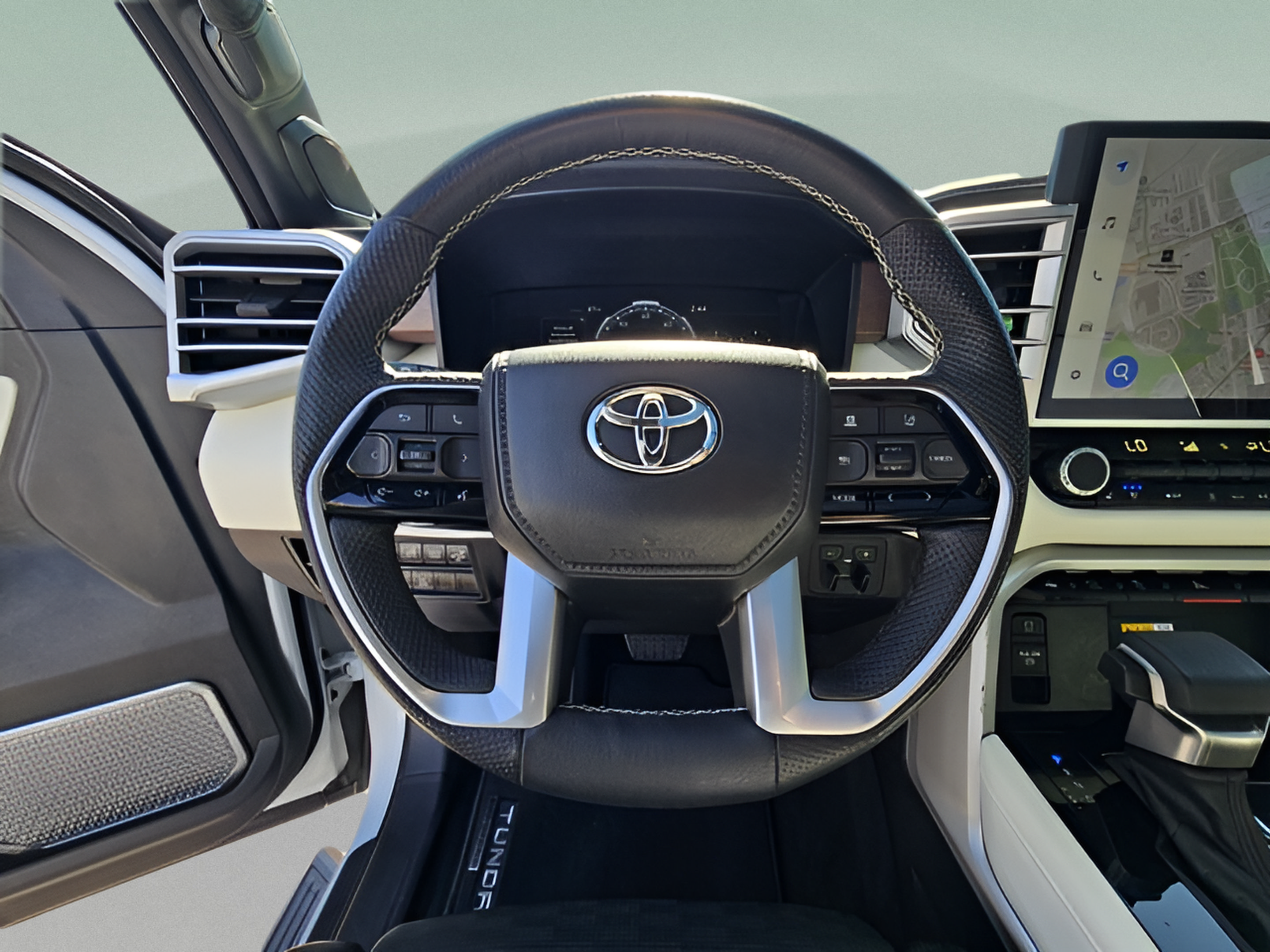 Used 2024 Toyota Tundra Capstone AWD/4WD image 24