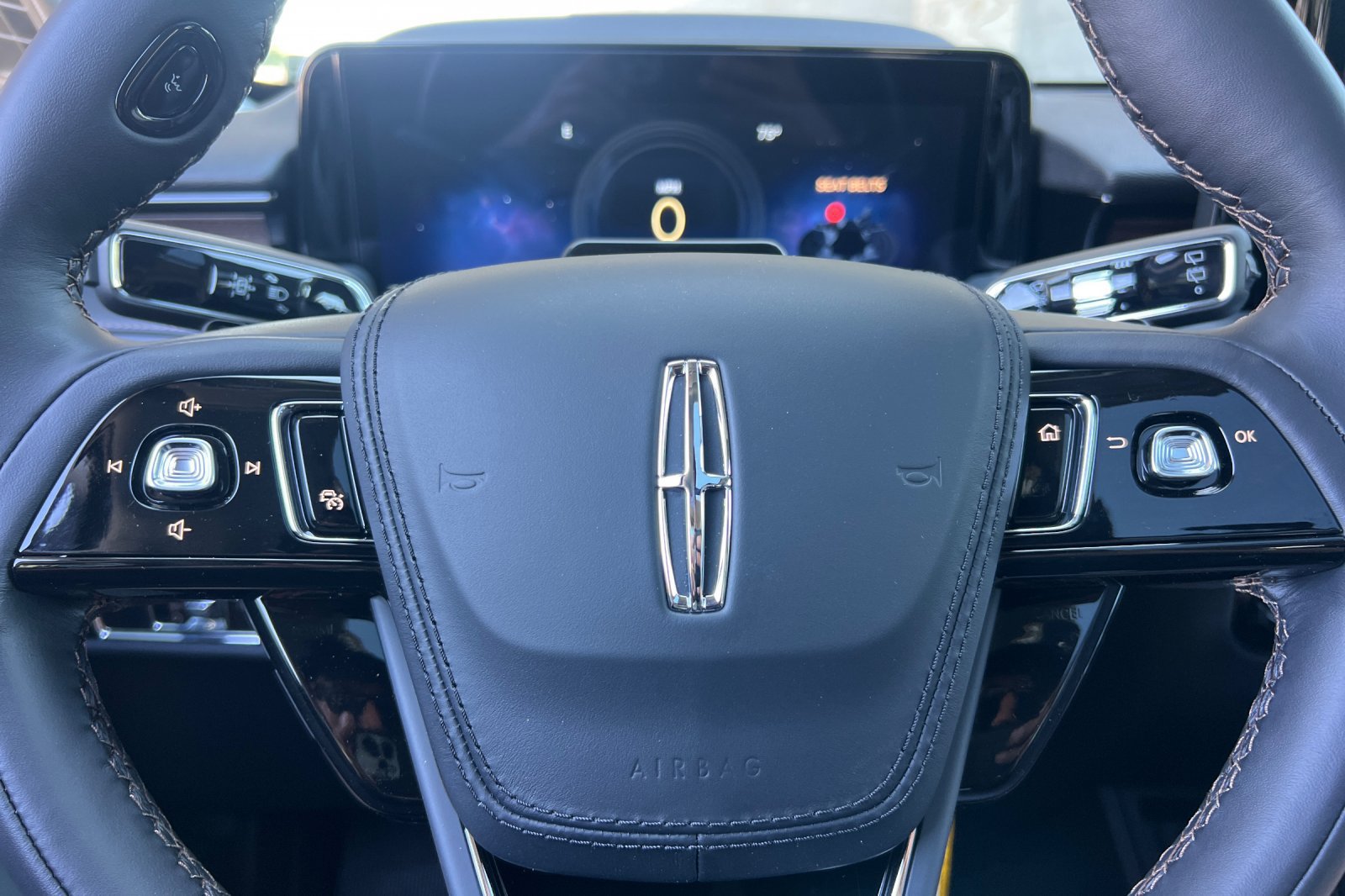 New 2026 Lincoln Aviator Reserve AWD/4WD image 22