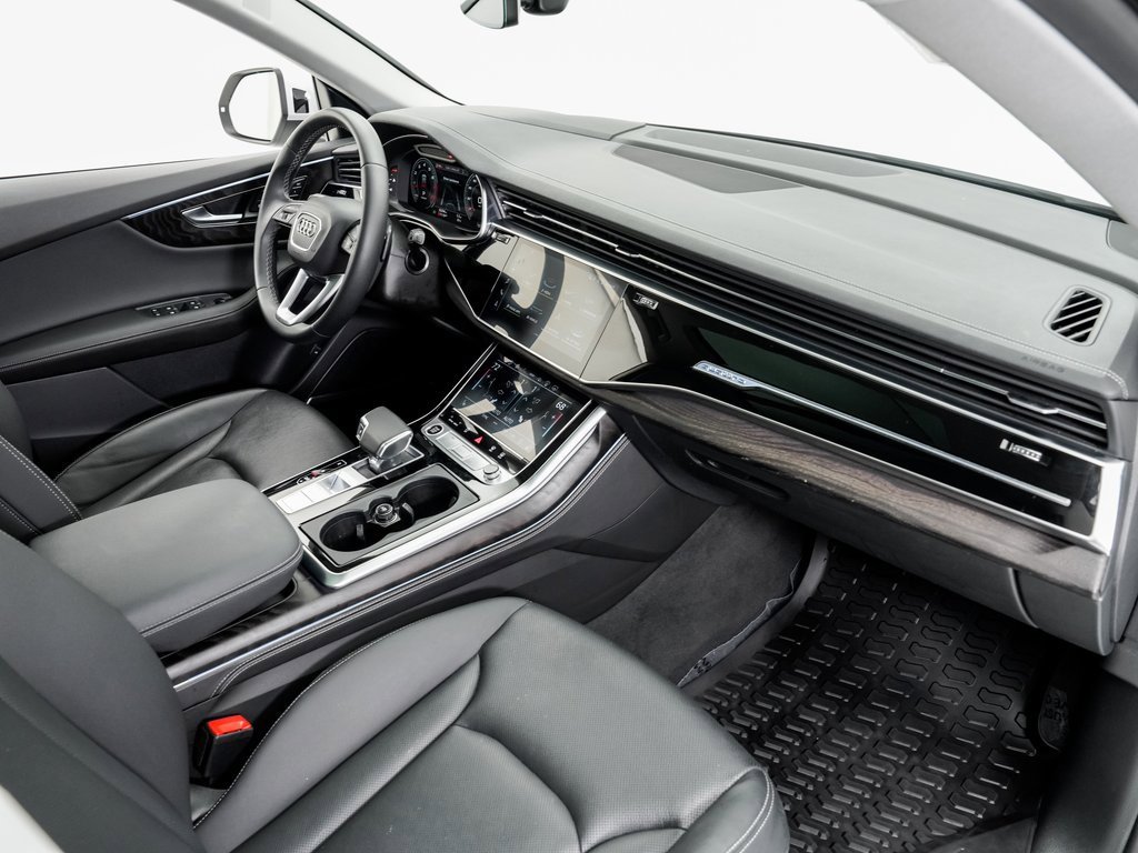 Used 2023 Audi Q8 Prestige w/ Prestige Package image 20