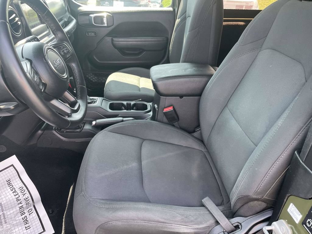 Used 2022 Jeep Wrangler Sport AWD/4WD image 13