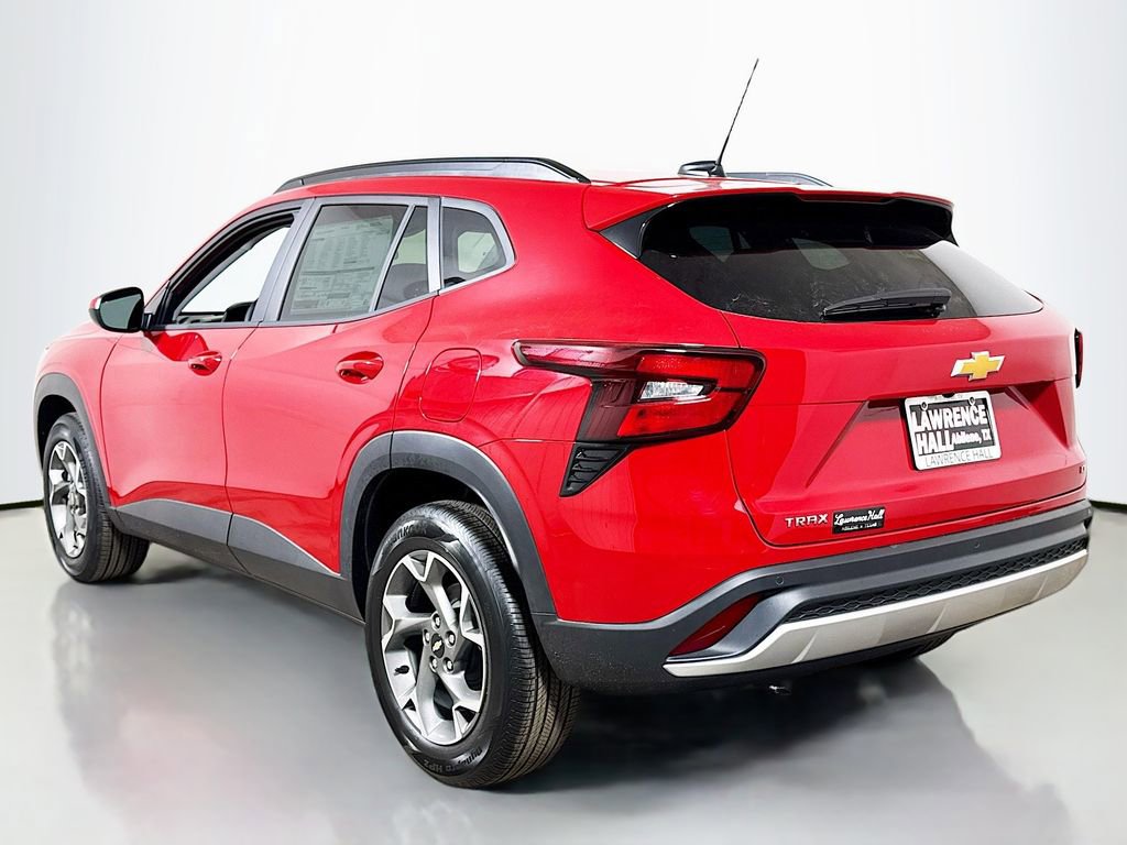 New 2026 Chevrolet Trax LT w/ Sunroof Package FWD image 3