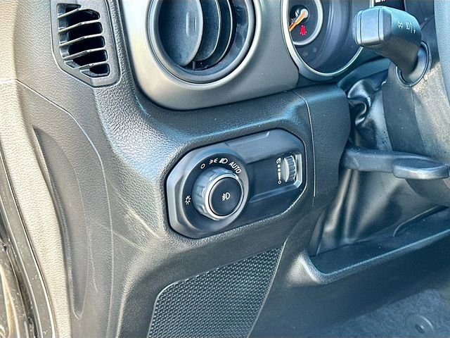 Used 2023 Jeep Wrangler Sport S image 10