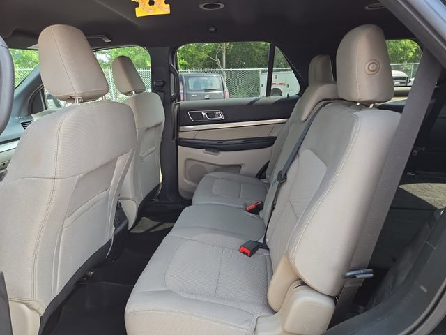 Used 2019 Ford Explorer XLT AWD/4WD image 24