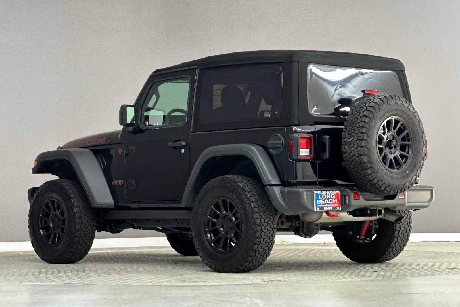 Used 2023 Jeep Wrangler Rubicon w/ Cold Weather Group AWD/4WD image 3