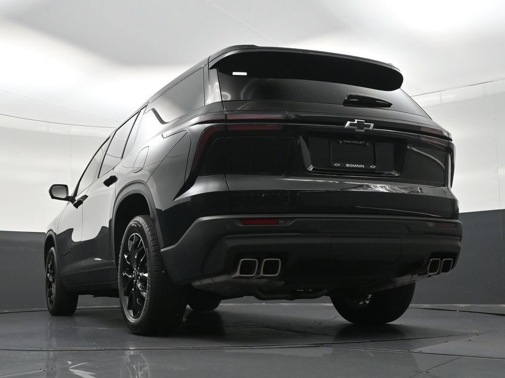 Used 2024 Chevrolet Traverse LS w/ Midnight/Sport Edition FWD image 26