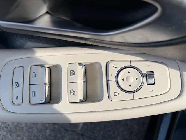 Used 2025 Hyundai Sonata SEL FWD image 15
