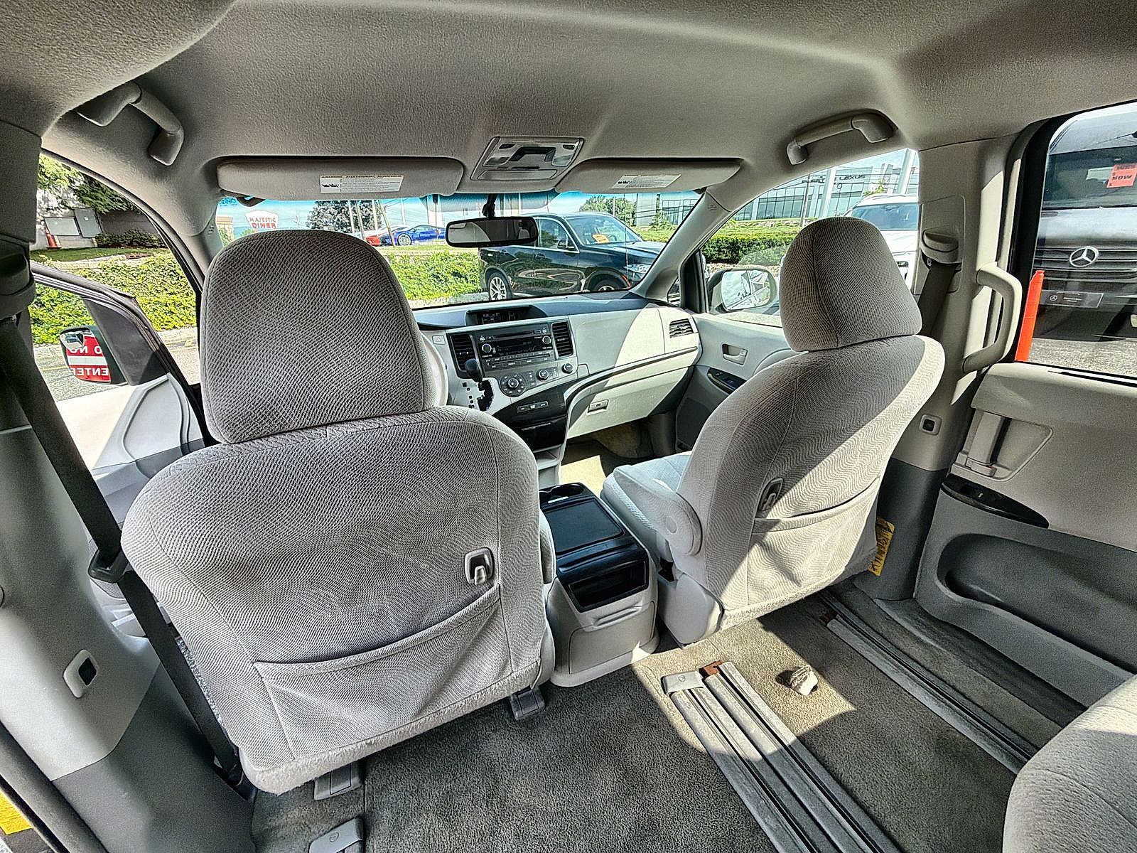 Used 2012 Toyota Sienna LE FWD image 20
