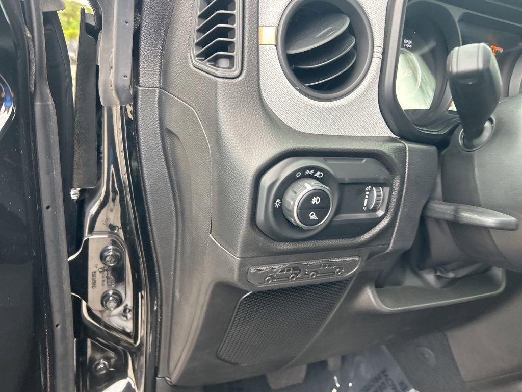 Certified 2024 Jeep Gladiator Sport image 33