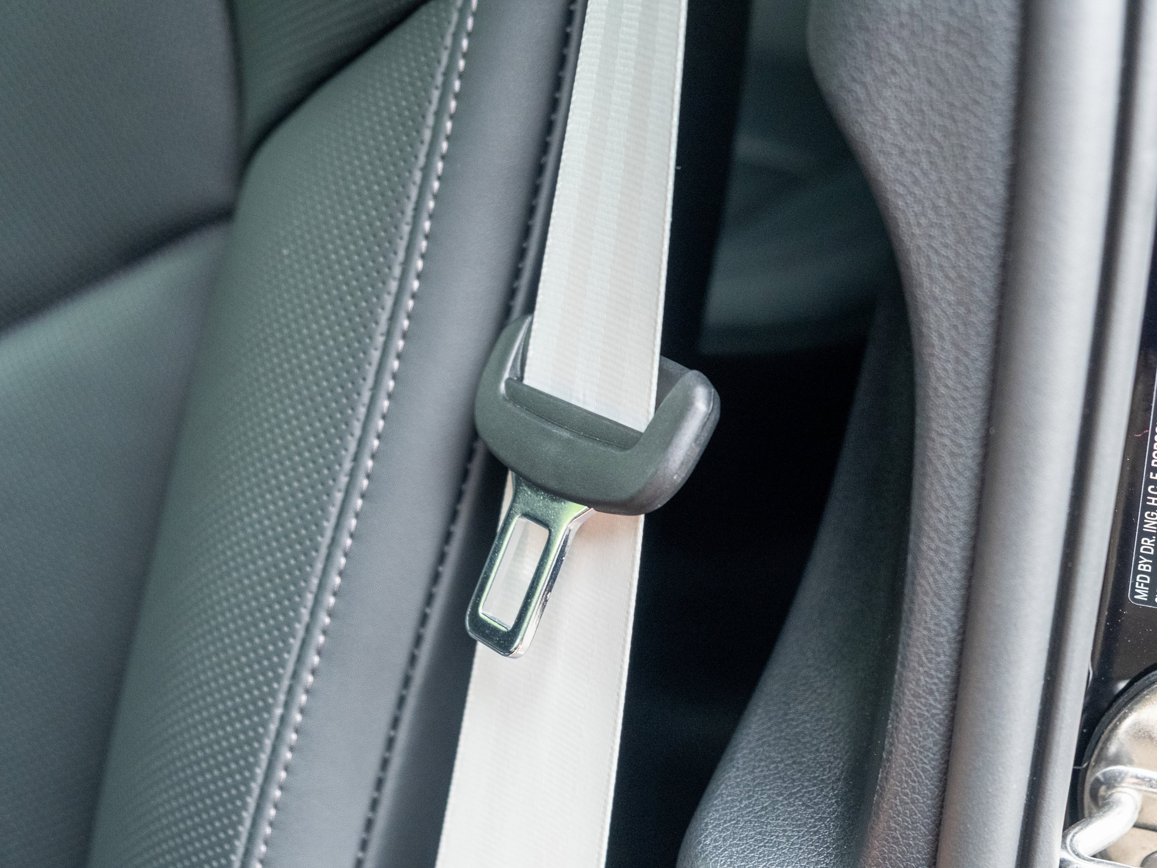 Certified 2025 Porsche Macan image 19