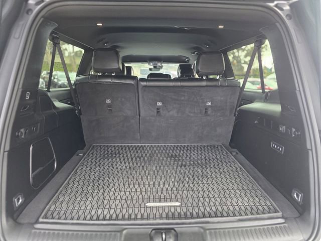 Used 2024 Jeep Wagoneer L Series II w/ Flexible Seating Group RWD image 12