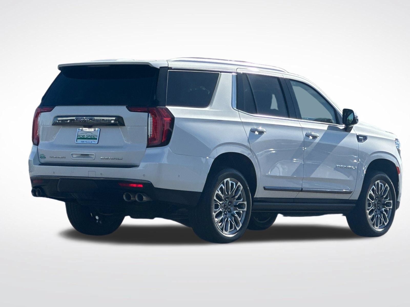 Used 2023 GMC Yukon Denali Ultimate AWD/4WD image 3
