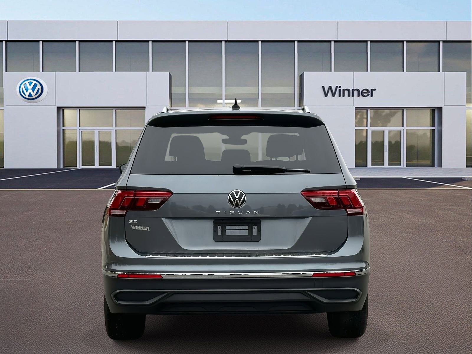 Used 2023 Volkswagen Tiguan SE image 5