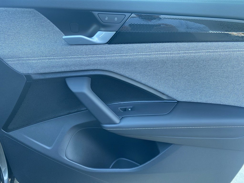 New 2026 Volkswagen Tiguan S image 25