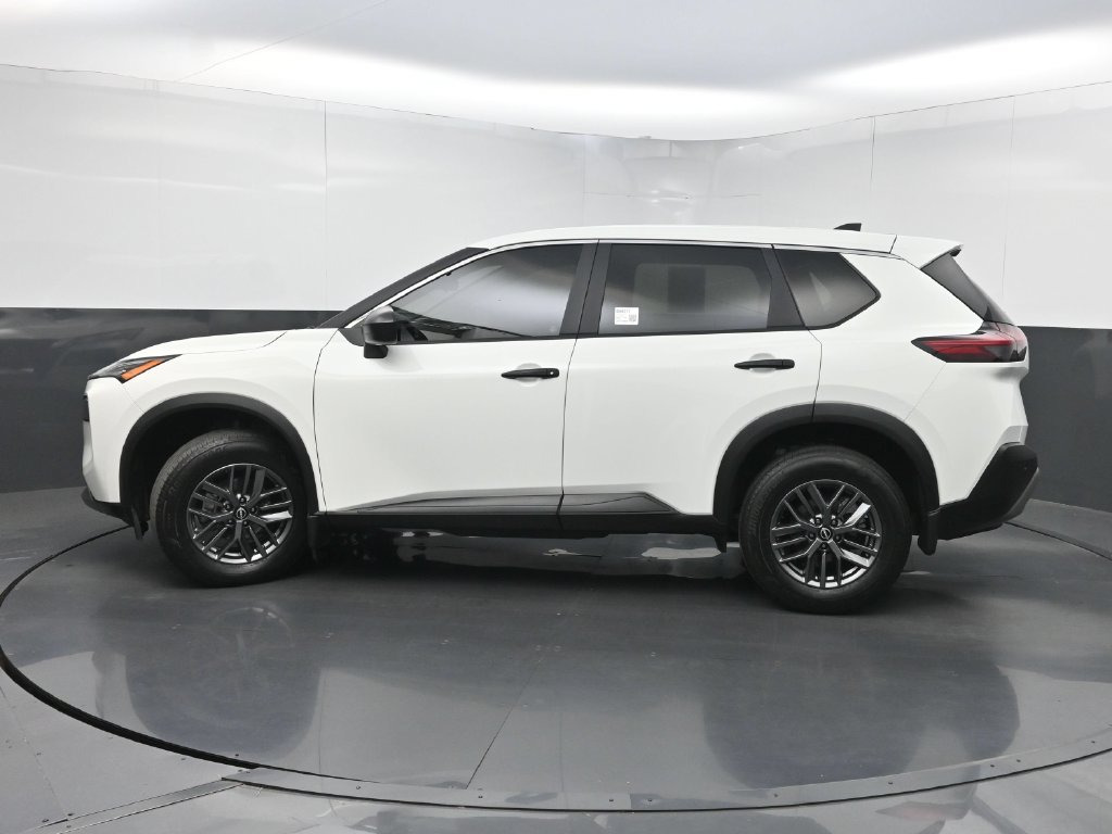 Used 2023 Nissan Rogue S FWD image 38