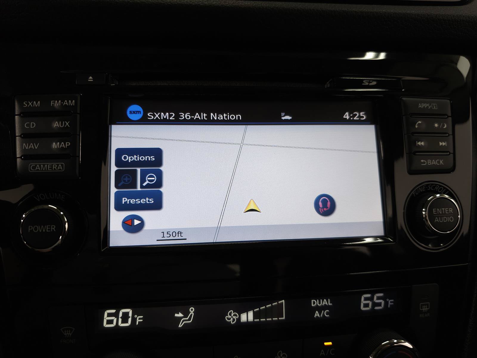 Used 2018 Nissan Rogue Sport SV w/ SV Technology Package AWD/4WD image 21