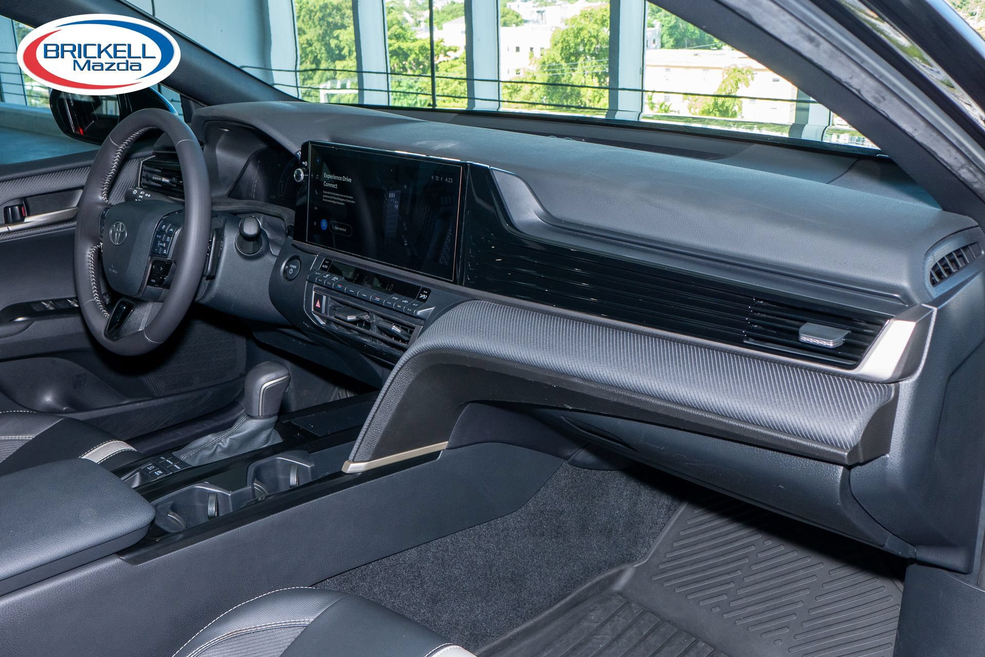 Used 2025 Toyota Camry SE w/ Multimedia Upgrade Package FWD image 17