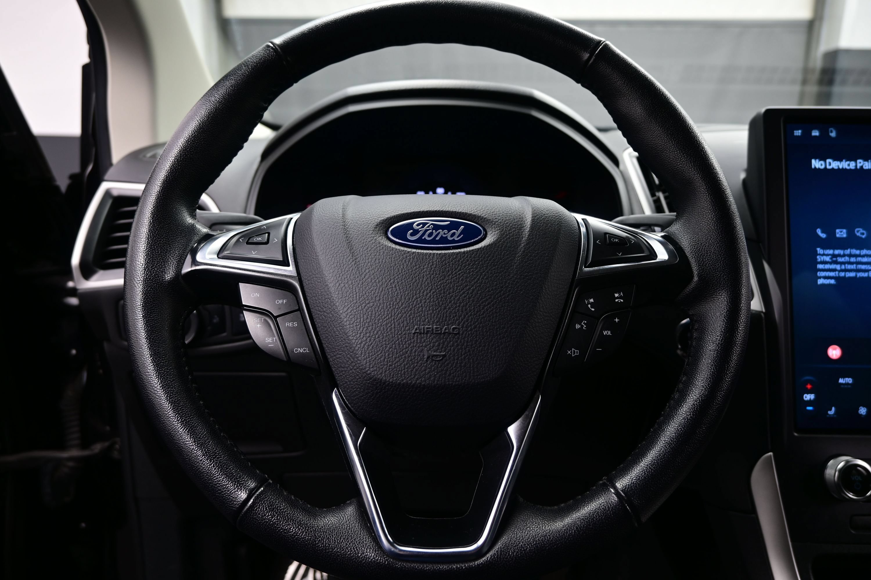 Used 2024 Ford Edge SEL AWD/4WD image 23