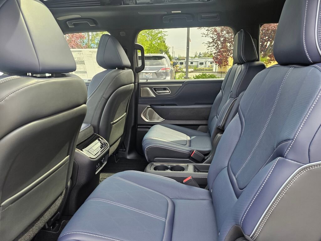 New 2026 INFINITI QX80 4WD image 21
