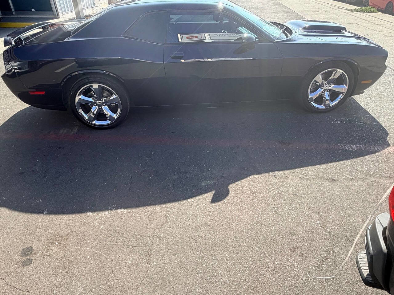 Used 2012 Dodge Challenger R/T Plus image 11