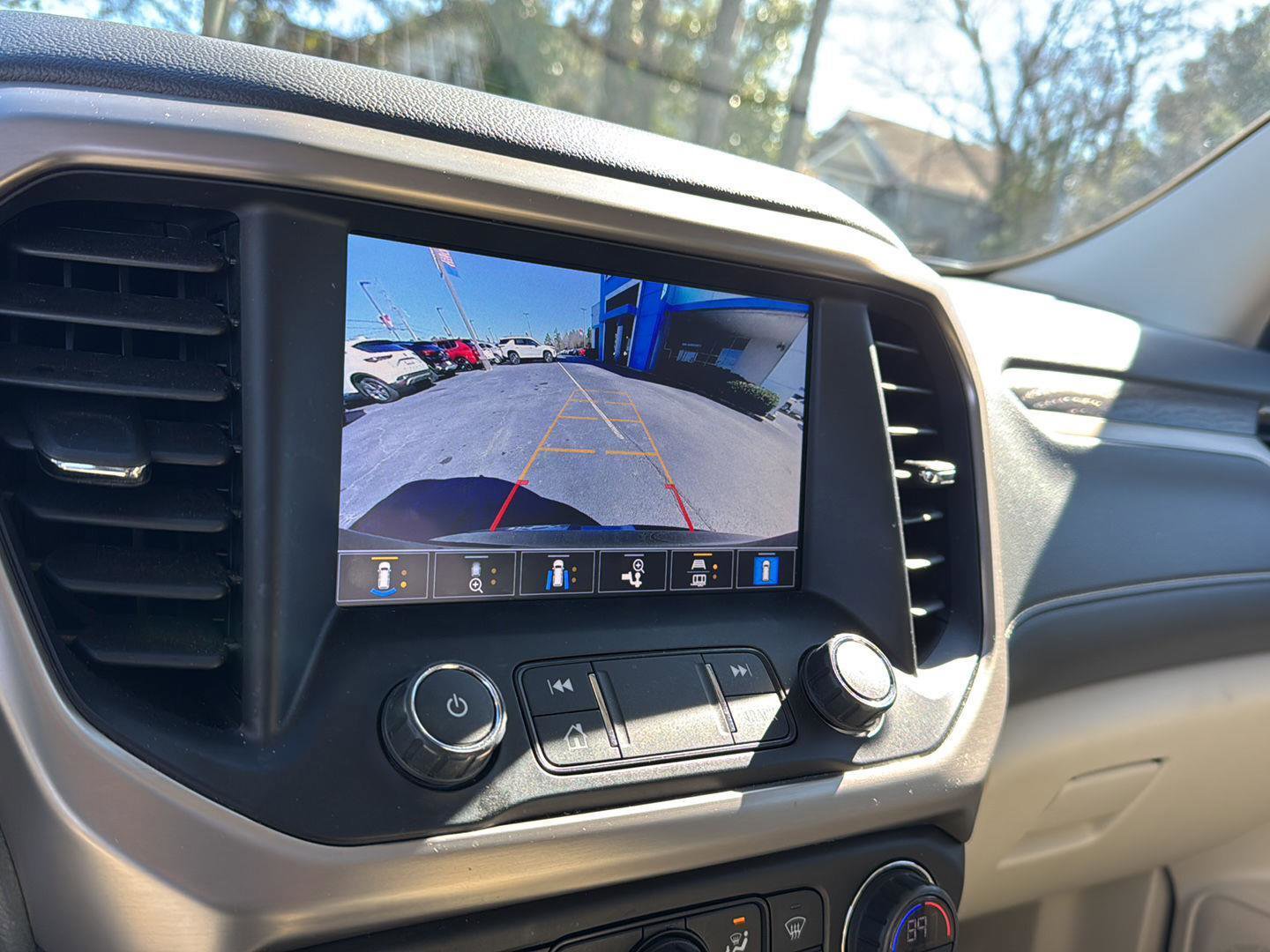 Certified 2022 GMC Acadia Denali w/ Denali Ultimate Package image 23