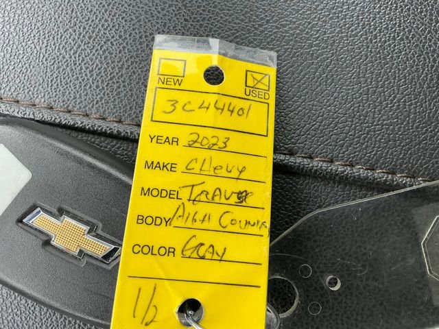 Used 2023 Chevrolet Traverse High Country image 37