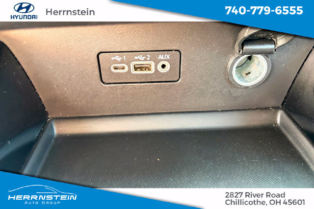 Used 2024 Nissan Altima 2.5 SV FWD image 12