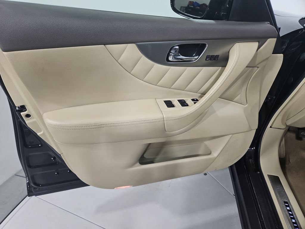 Used 2012 INFINITI FX35 2WD w/ Premium Pkg image 11