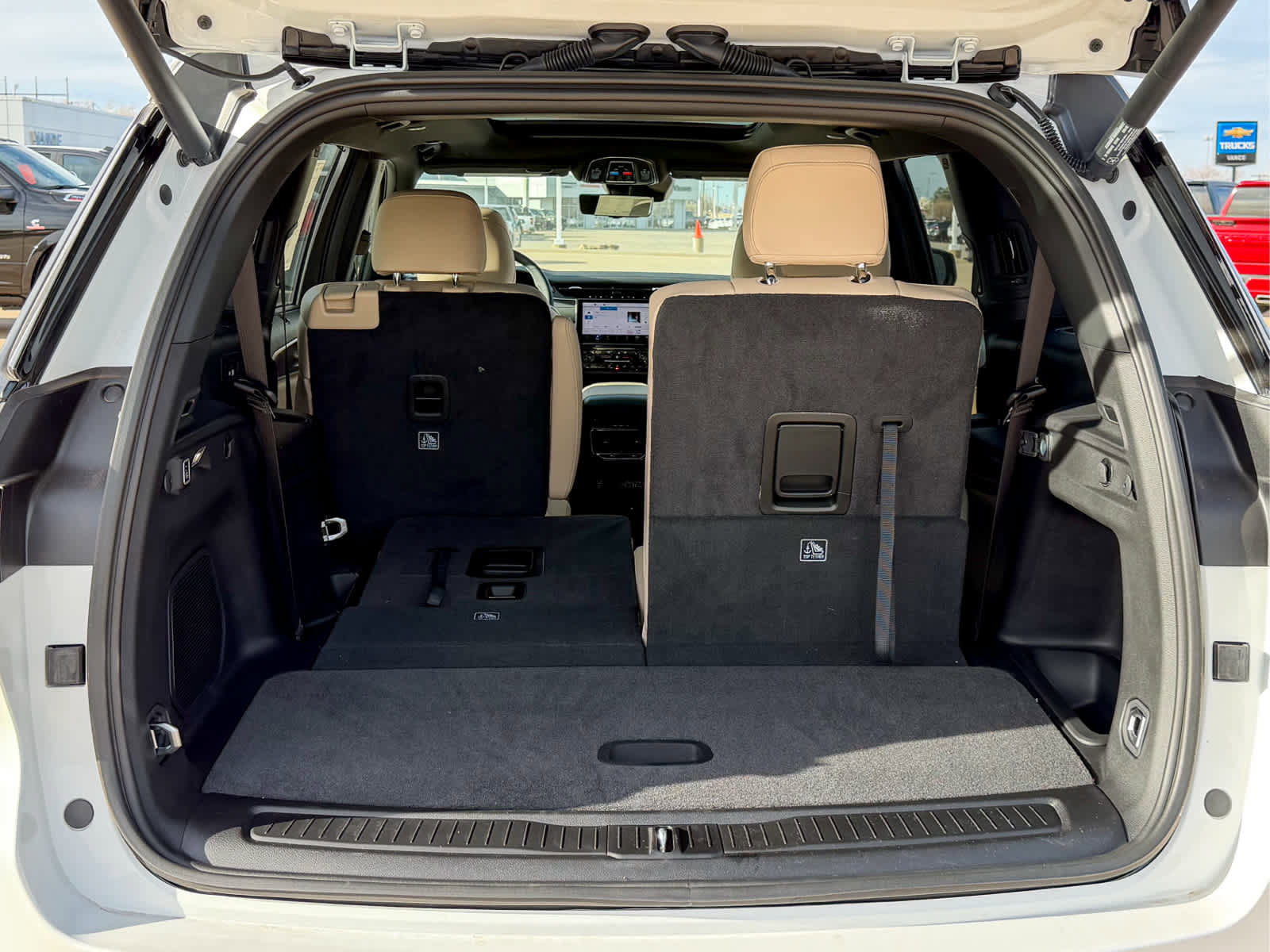 New 2025 Jeep Grand Cherokee L Limited w/ Luxury Tech Group II image 7