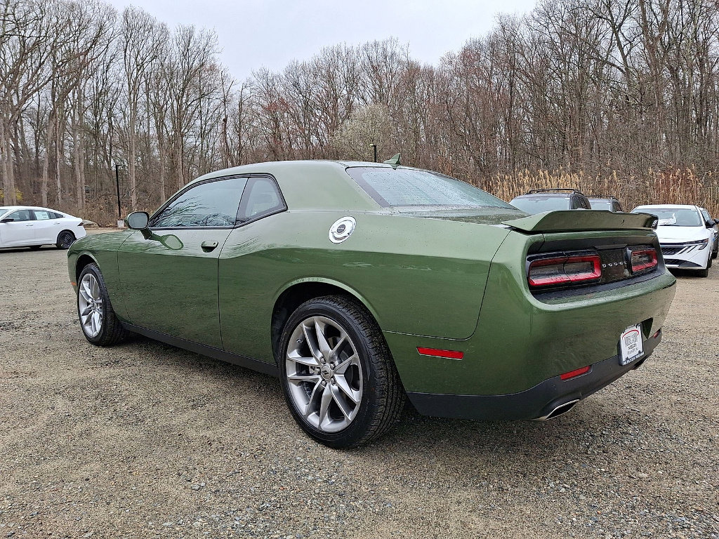 Used 2022 Dodge Challenger SXT w/ Plus Package image 21