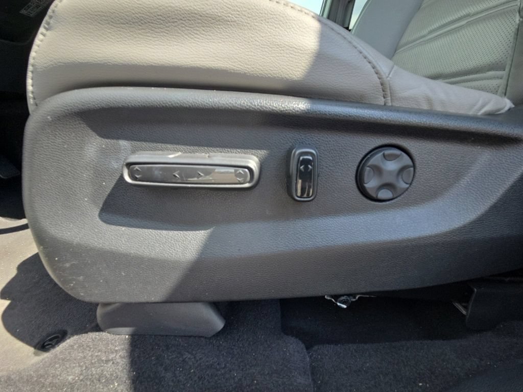 Used 2018 Honda CR-V EX-L image 19