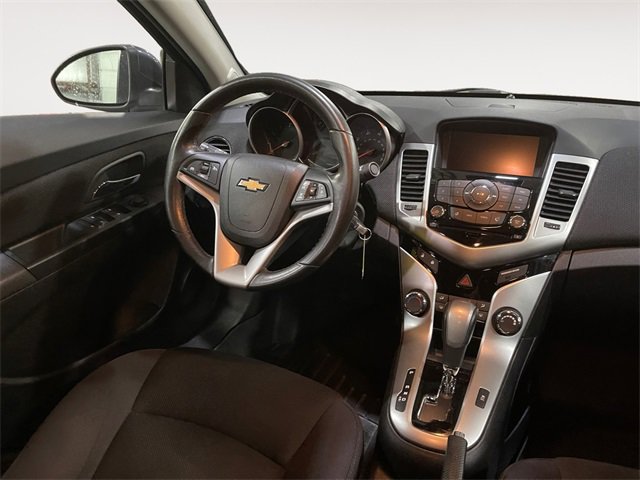 Used 2014 Chevrolet Cruze LT image 10