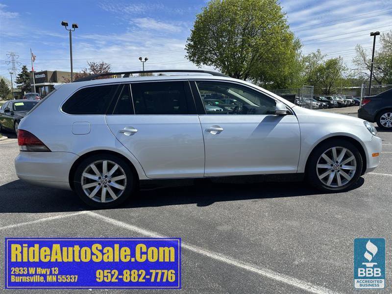 Used 2011 Volkswagen Jetta TDI FWD image 4