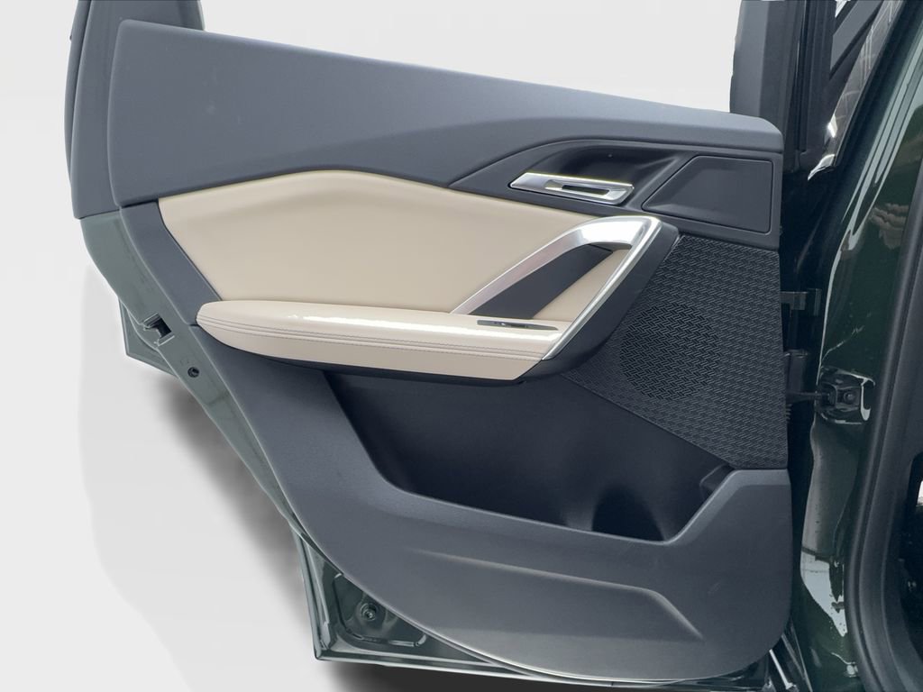 Used 2025 BMW X1 xDrive28i w/ Convenience Package image 32