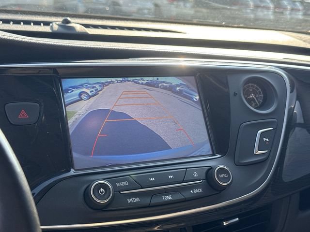 Used 2017 Buick Envision Essence FWD image 19