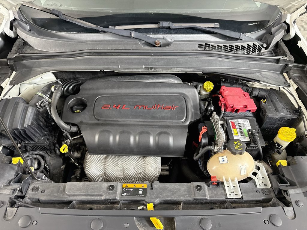 Used 2018 Jeep Renegade Altitude w/ Popular Equipment Group FWD image 38