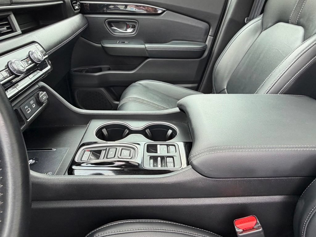 Certified 2023 Honda Pilot Touring image 16
