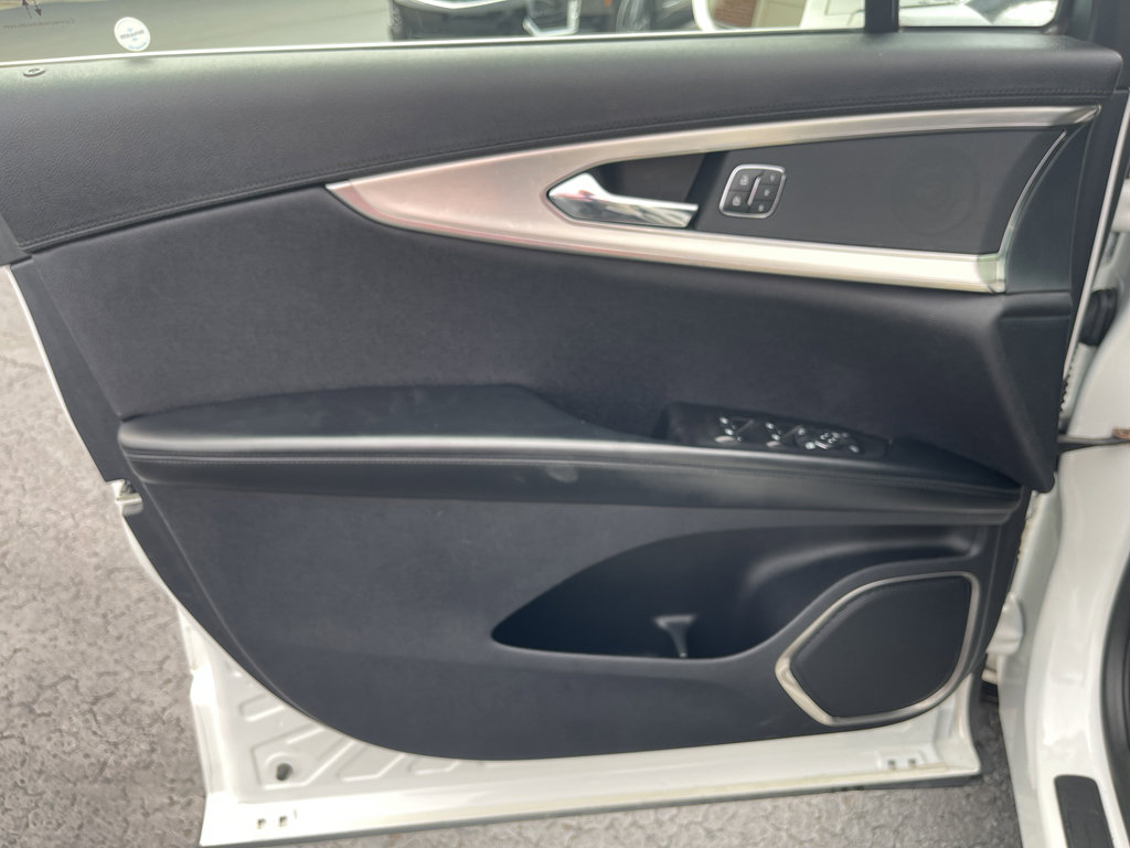 Used 2020 Lincoln Nautilus Premier w/ Equipment Group 101A image 19